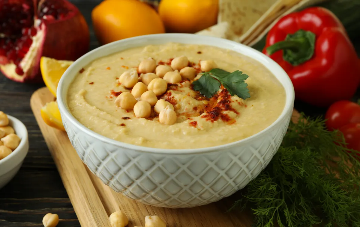 Hoe makkelijk is het om thuis hummus (peulvruchtenstoofpot) te maken?