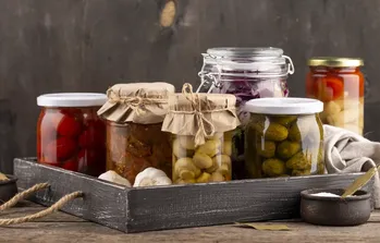 De beste groenten voor het inblikken in de herfst. Tomaten, bonen en zelfs broccoli