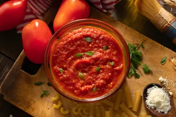 Kan ik tomatenpasta eten door schimmel te verwijderen? 3 manieren om uw product te behouden voor een lange tijd