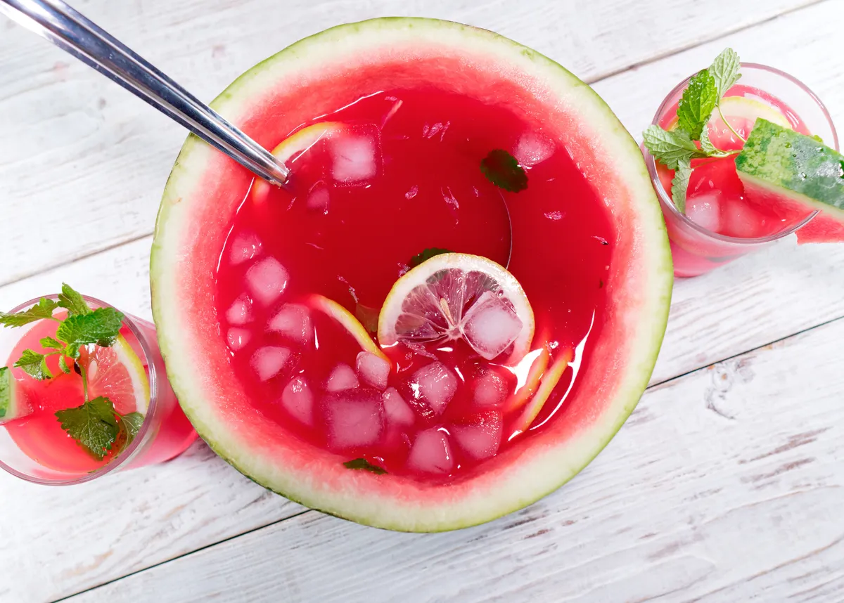 Watermeloenlimonade: hoe makkelijk is het om de belangrijkste drank van augustus te maken?